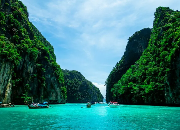 Paradise Beach Boat Ride by OYG Holidays