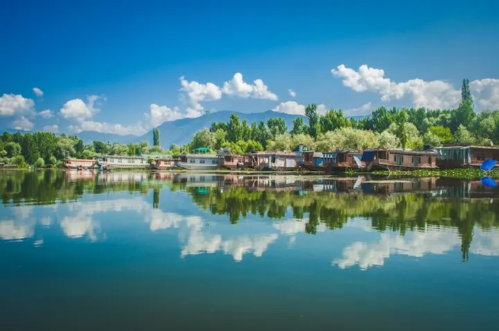 Hill Resorts in Gulmarg and Pahalgam by OYG Holidays