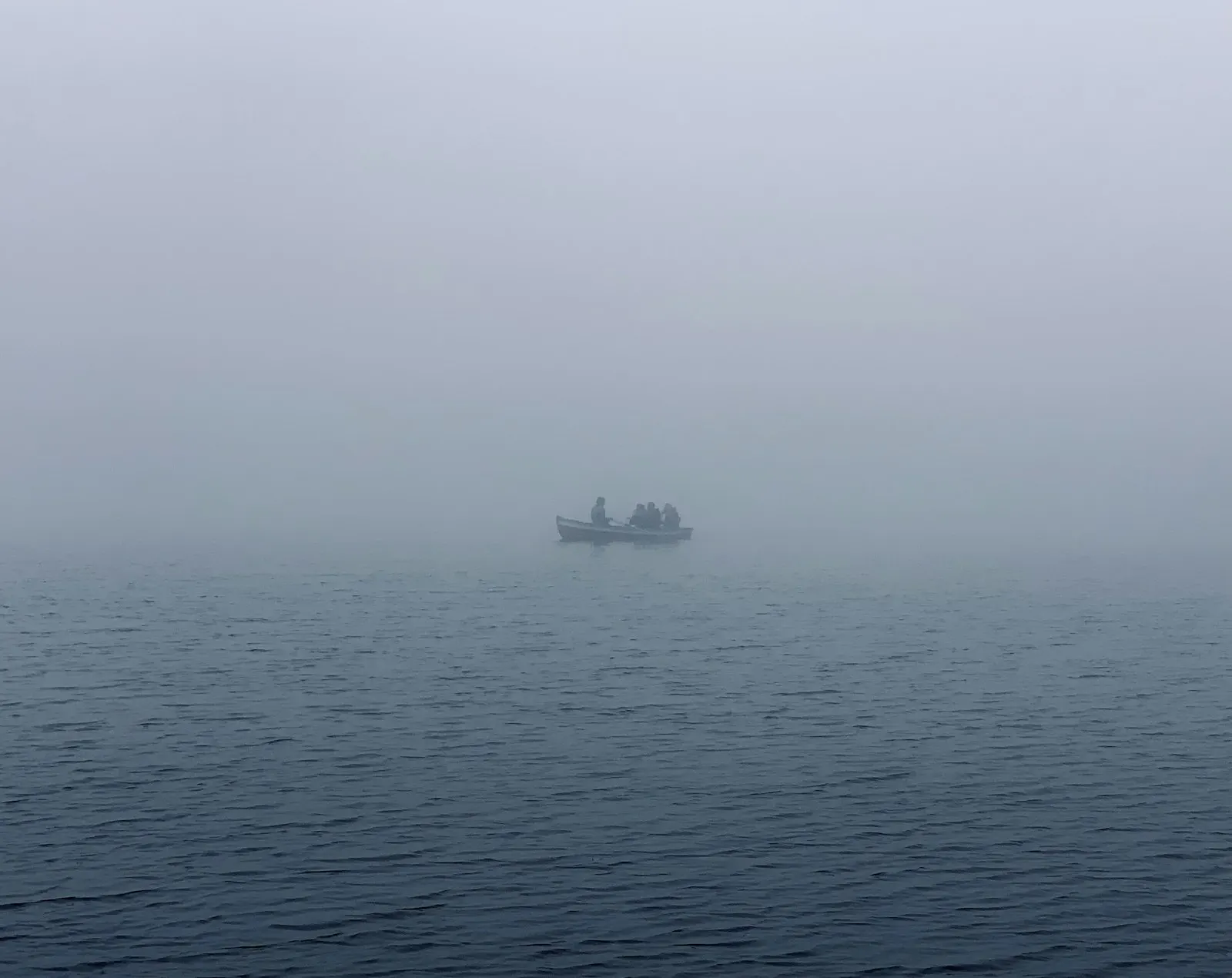 White ship on sea during daytime Kodaikanal lake: Kodaikanal holiday packages by OYG Holidays